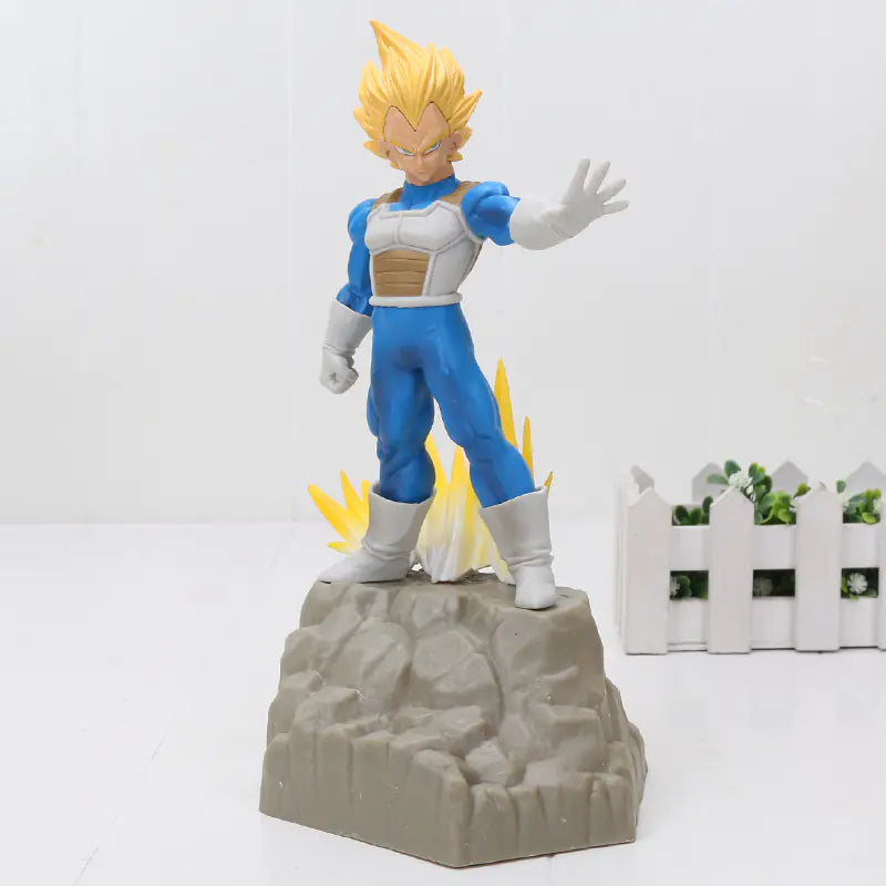 Dragon Ball figura Super Saiyan: Goku - Vegeta - Trunks